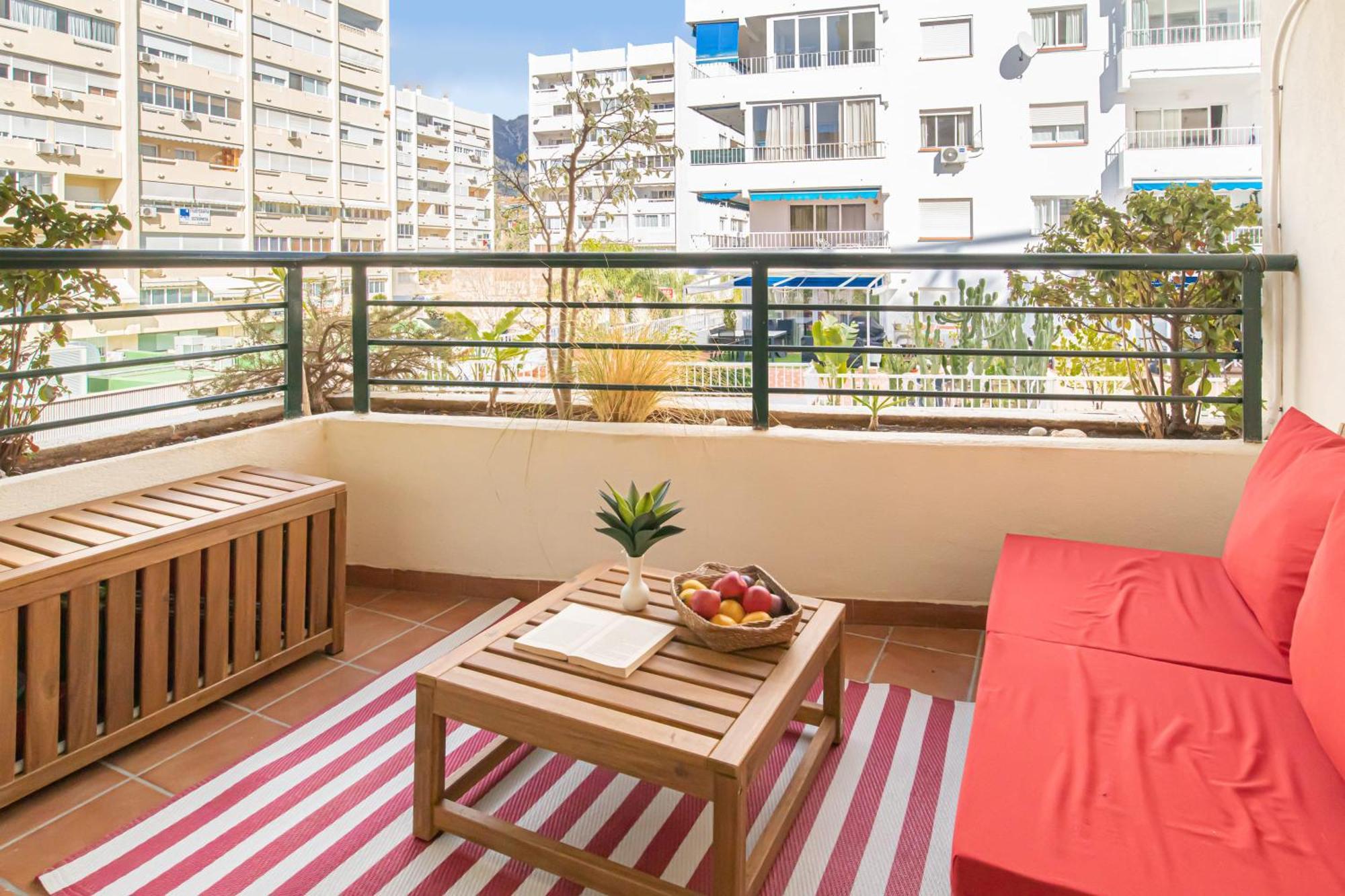 Apartment Center Ll